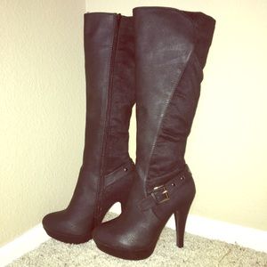 Platform stiletto knee high black buckle boots